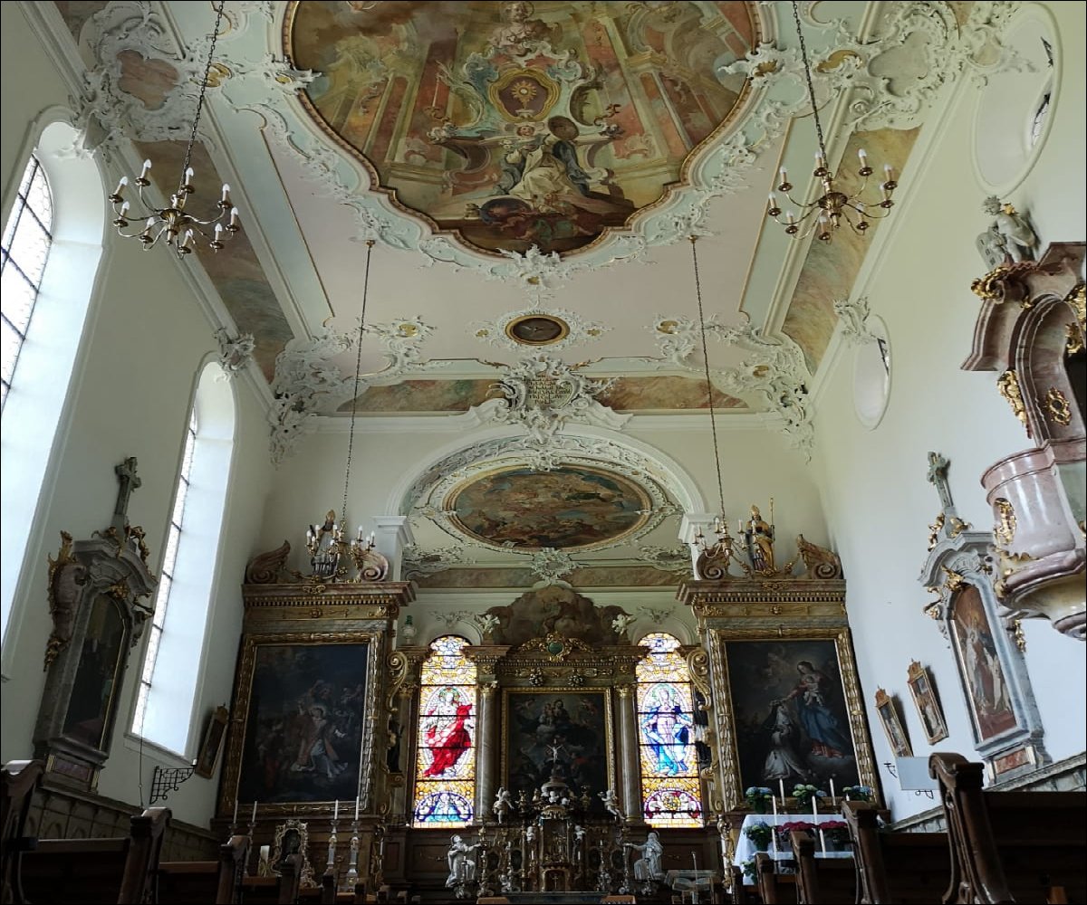 Altarraum und Deckenfresko Klosterkirche Habsthal