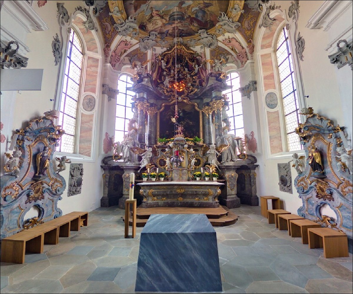 Altarraum in der Klosterkirche St. Bernhard Wald