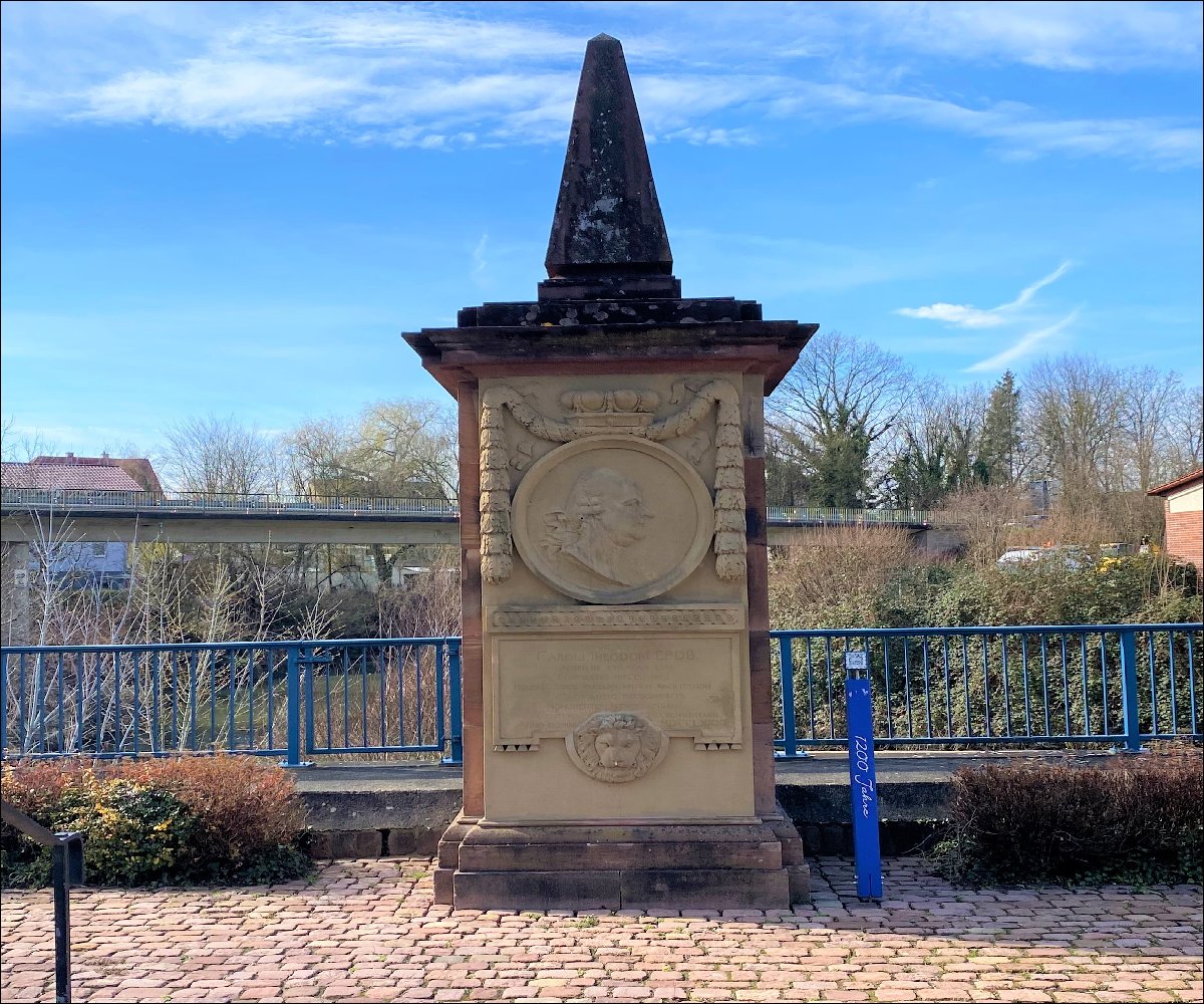Carl Theodor Denkmal