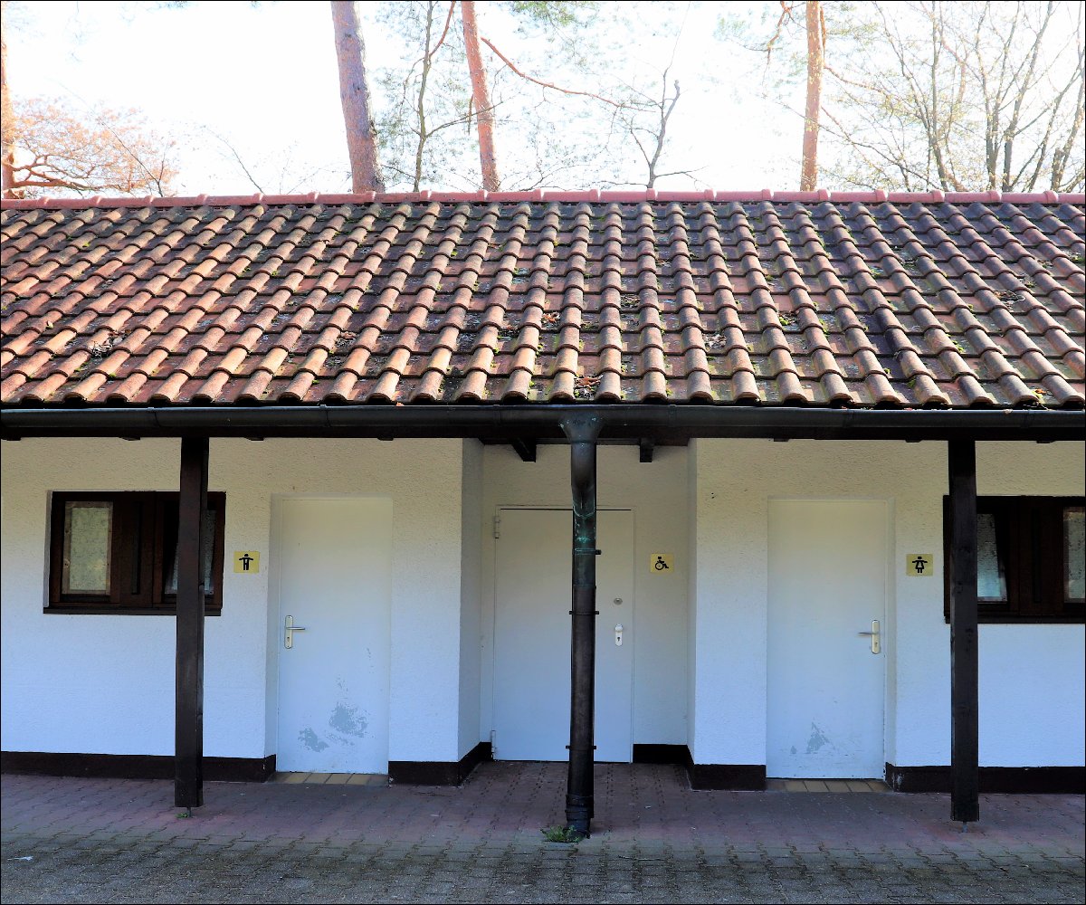 Öffentliche Toilette im Tierpark Stadt Walldorf