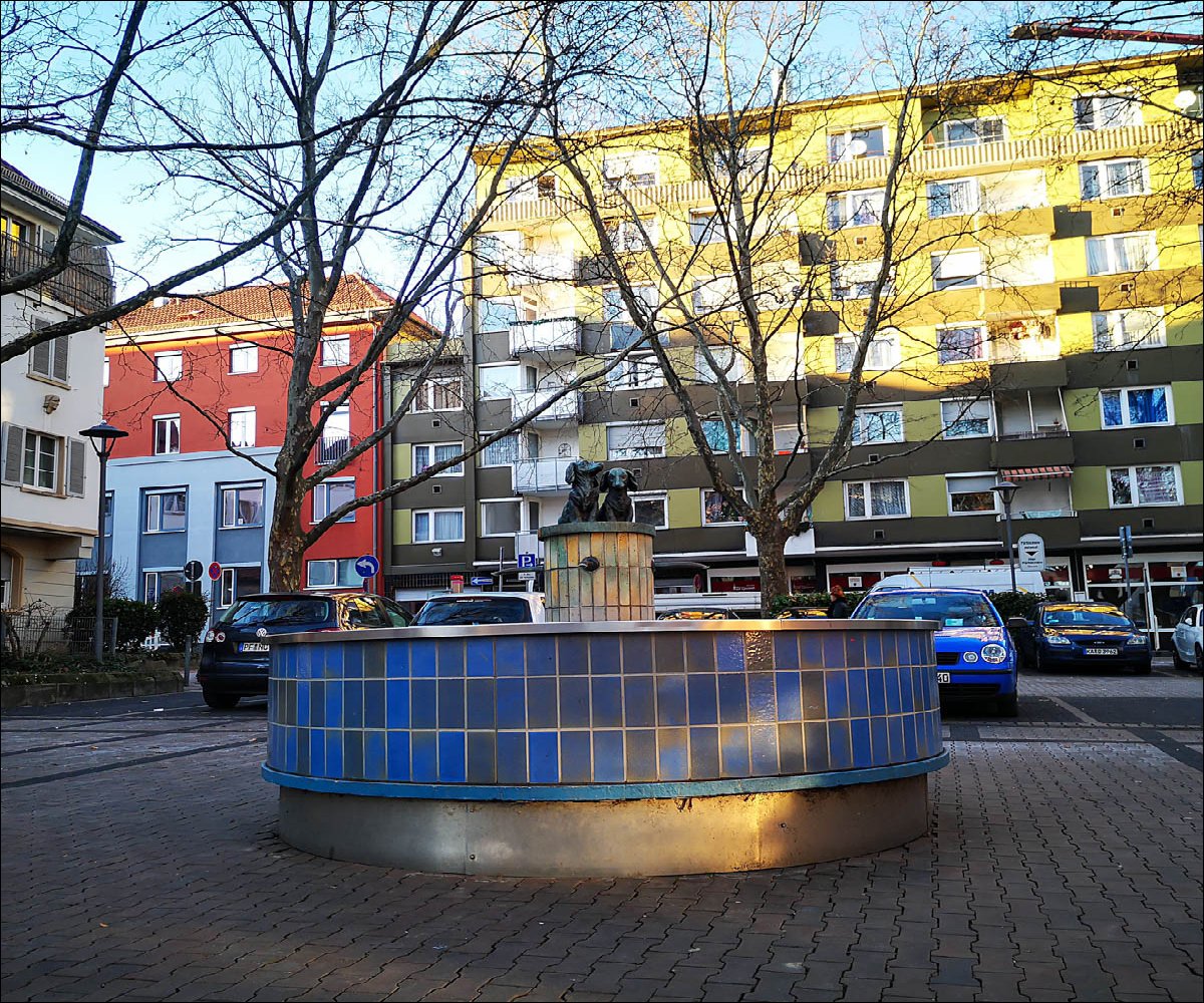 Der Dackelbrunnen in Pforzheim