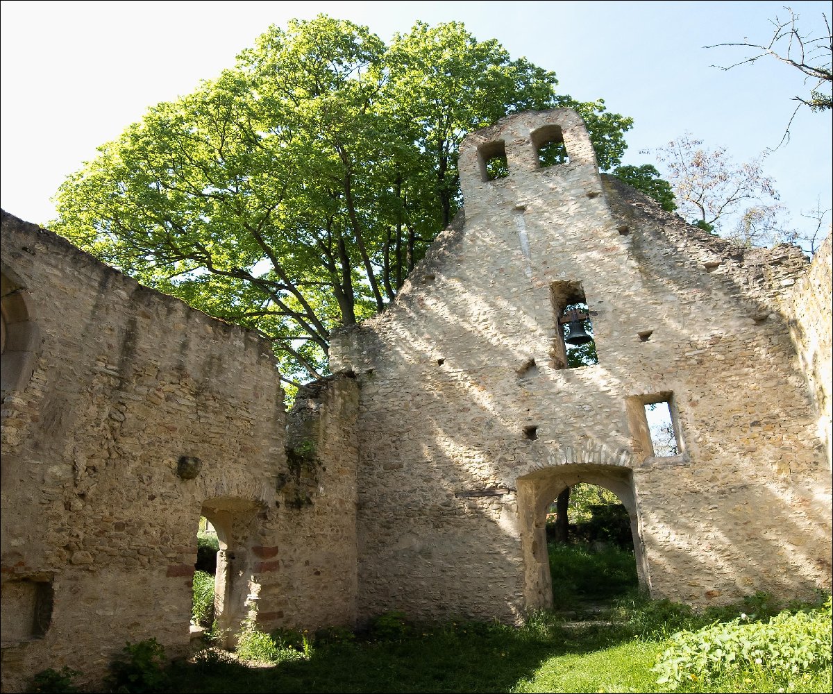 Innenraum der Kirchenruine St. Maria Magdalena