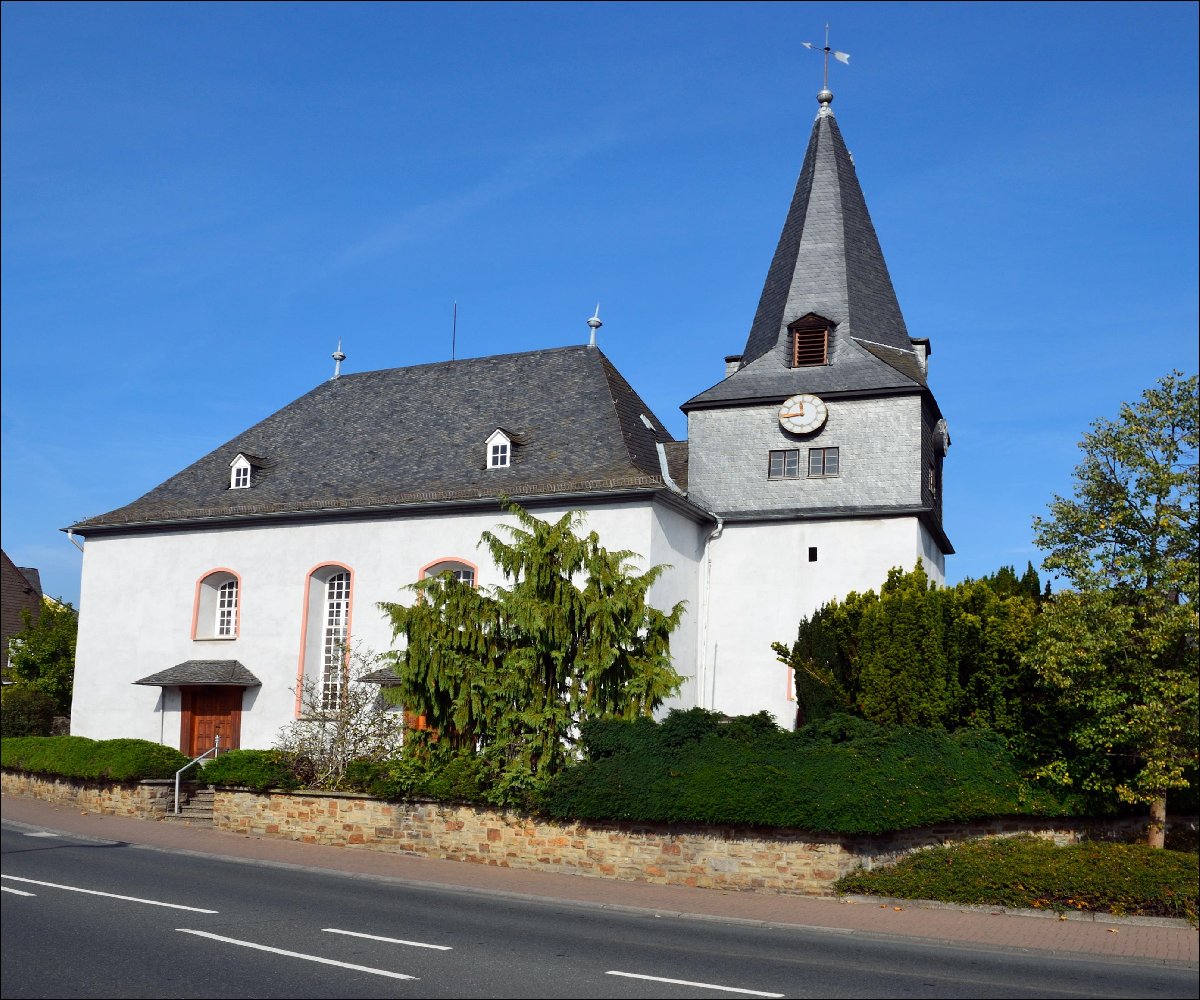 Evangelische Kirche Bicken 1