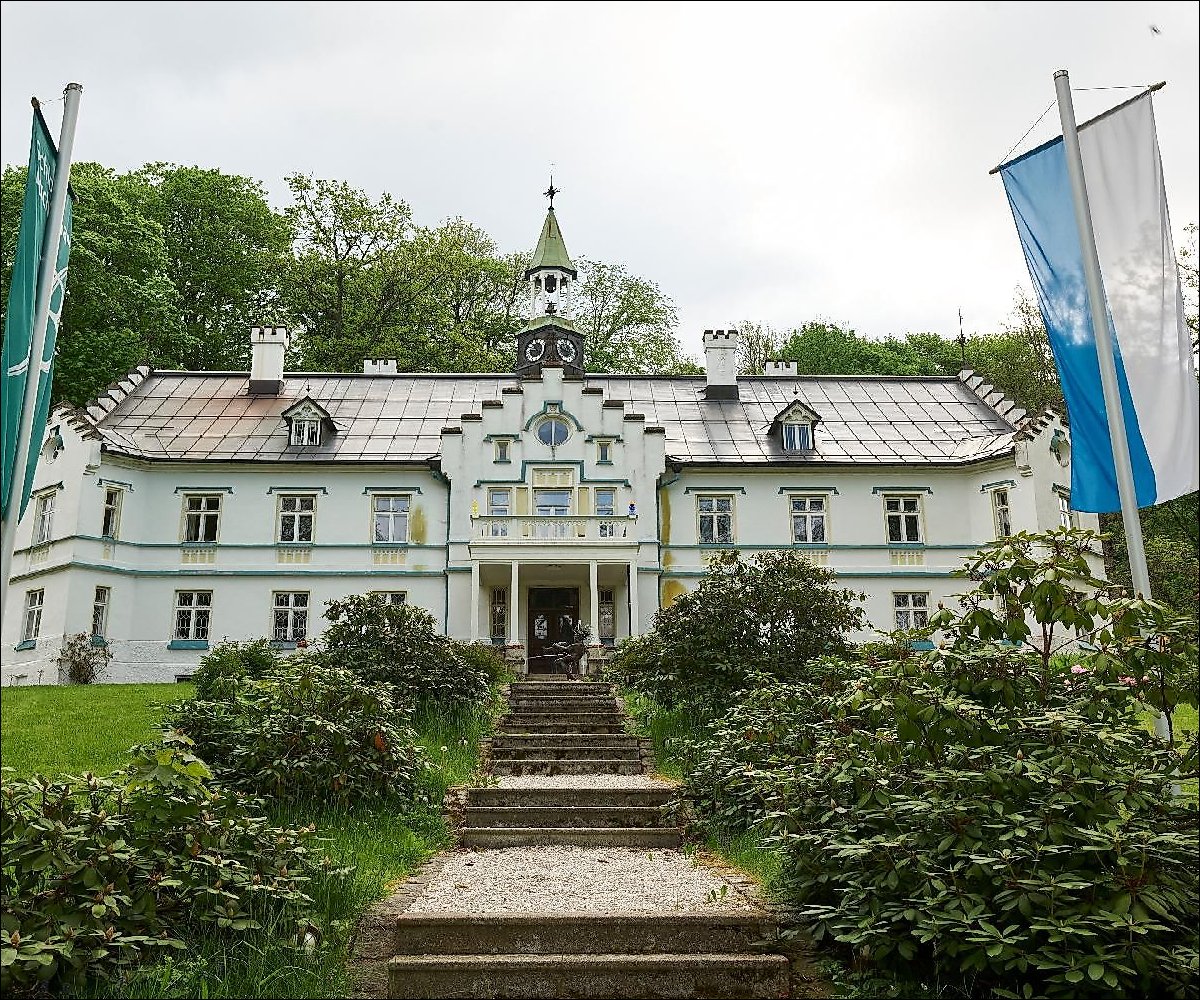 Schloss Buchenau Bild 1