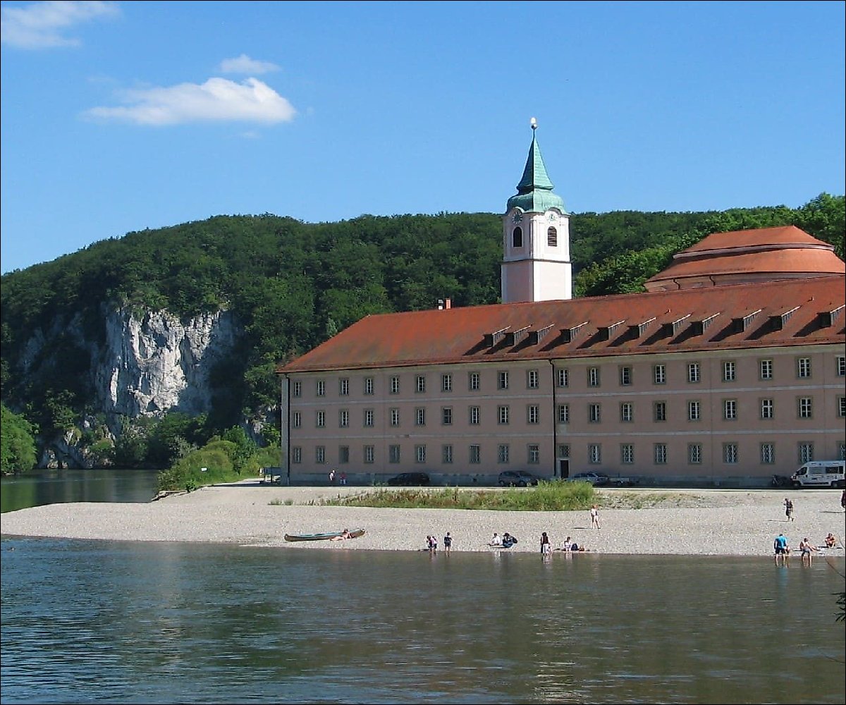 Kloster Weltenburg am Donaudurchbruch im Altmühltal