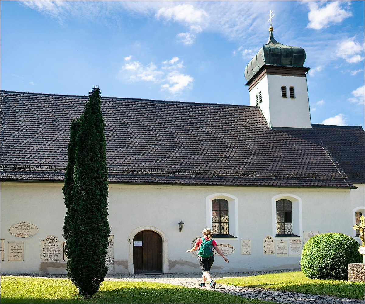 Katholische Filialkirche St. Georg - Außenansicht