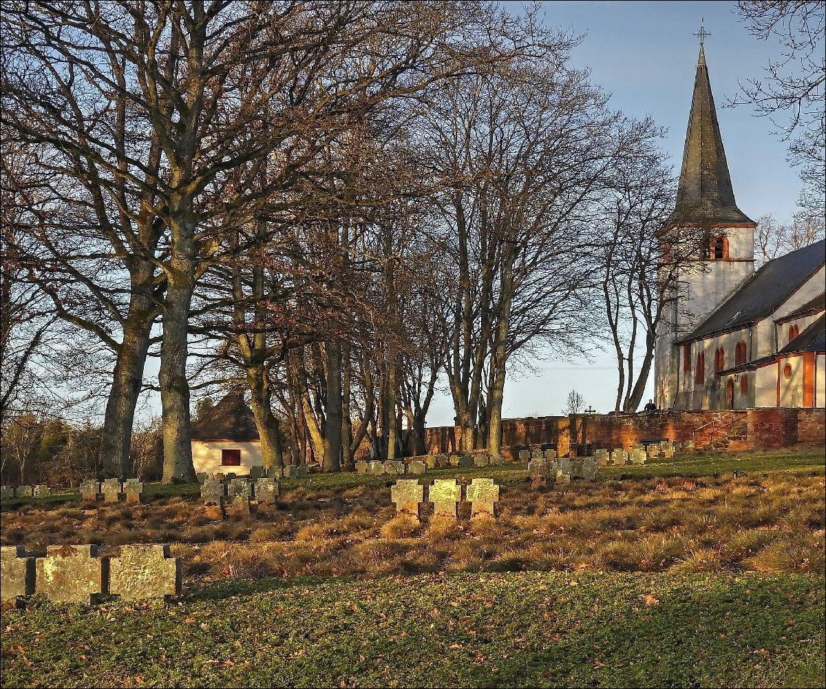 Ehrenfriedhof Kastel-Staadt (1)