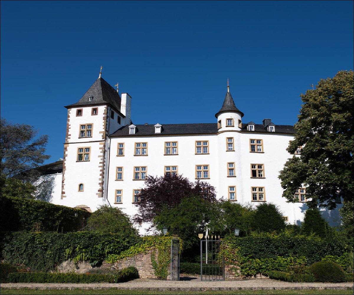 Casino Schloss Berg 5 www